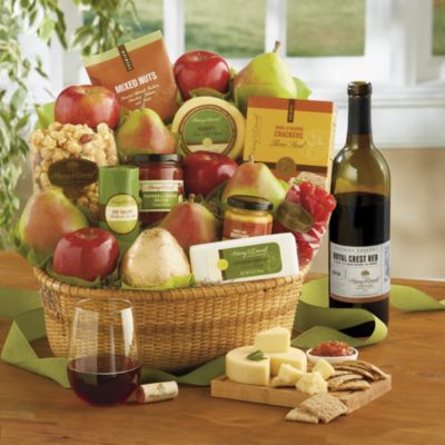 Roxy Ann Gift Basket Deluxe with Wine