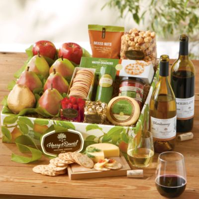 Founders' Favorites Gift Box with Wine