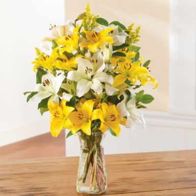 <span style=color:#bb0011>NEW</span> White and Yellow Lily Bouquet