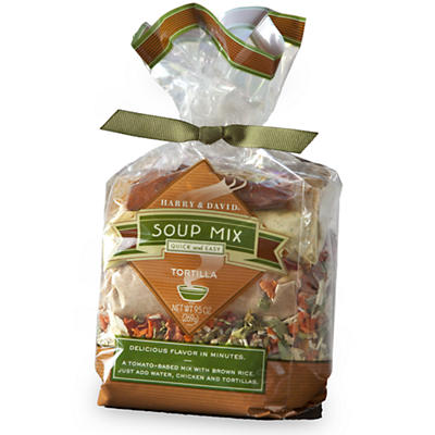 Crafted from the finest gourmet ingredients, our quick and easy tomato-based tortilla soup mix is the perfect solution for busy days. Just add water, chicken, and tortillas.