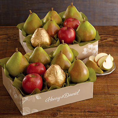 Enjoy twice as much handpicked gourmet fruit when you order our Pears and Apples Gift Duo. Featuring the same extraordinarily juicy Royal Riviera Pears and crisp seasonal apples as our Pears and Apple