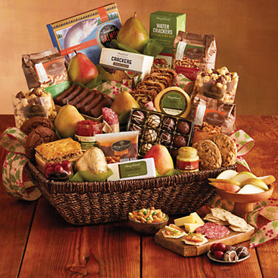 Send a verdant sea grass basket brimming with food gifts and finished with a hand-tied bow. The Deluxe Hearthside Gift Basket is one of our most bountiful gift baskets. It includes our famous Royal Ri