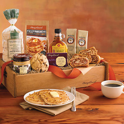 We've perfected the midmorning gourmet meal with our Brunch Gift Basket. Enjoy hot, fluffy pecan praline pancakes smothered in maple syrup, or choose from our signature sticky cinnamon swirl and San F