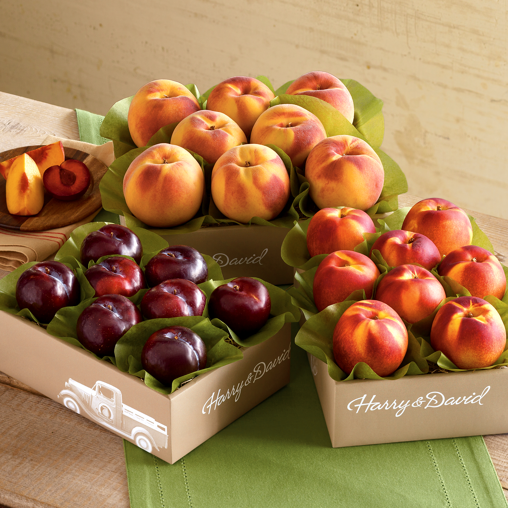 Summer Triple Treat : 8 Peaches, Nectarines & Plums Gift 