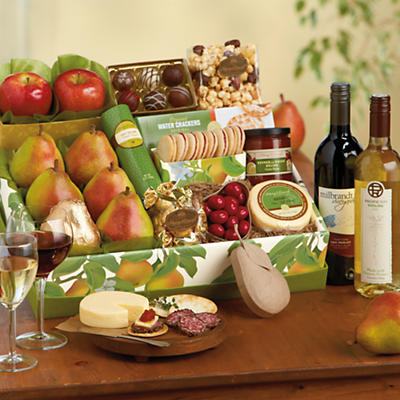 Founders' Favorites Gift Box with Wine Duo