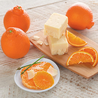 Cushman's® HoneyBells and Aged White Cheddar Cheese Cushman's® HoneyBells and Aged White Cheddar Cheese
