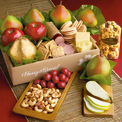 12-Month Presidential Gift Box Fruit-of-the-Month Club® Collection (Begins December) 12-Month Presidential Gift Box Fruit-of-the-Month Club® Collection (Begins December)