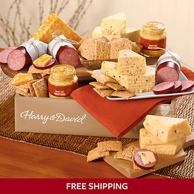 Sausage, Cheese and Crackers Gift Box Deluxe Sausage, Cheese and Crackers Gift Box Deluxe