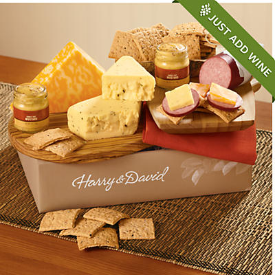 Sausage, Cheese and Crackers Gift Box Delight Sausage, Cheese and Crackers Gift Box Delight